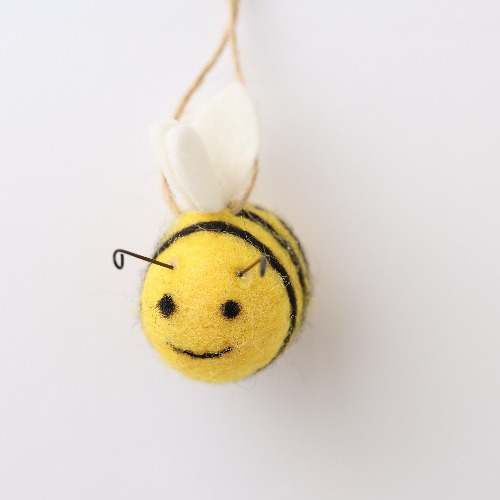HANGING WOOLLEN BEE SMALL
