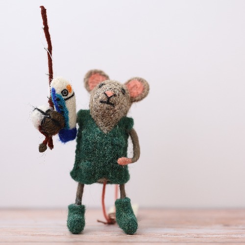 fishing  mouse